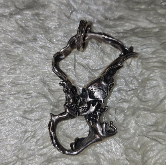 925 kissing skulls pendant - Picture 6 of 9